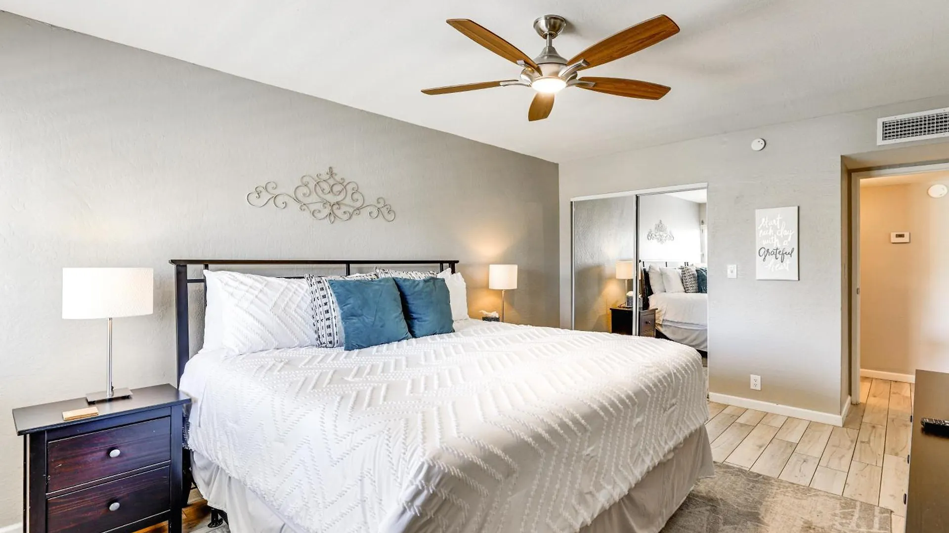 Scottsdale Condo With Pool Walk To Old Town! 0*,  Verenigde Staten
